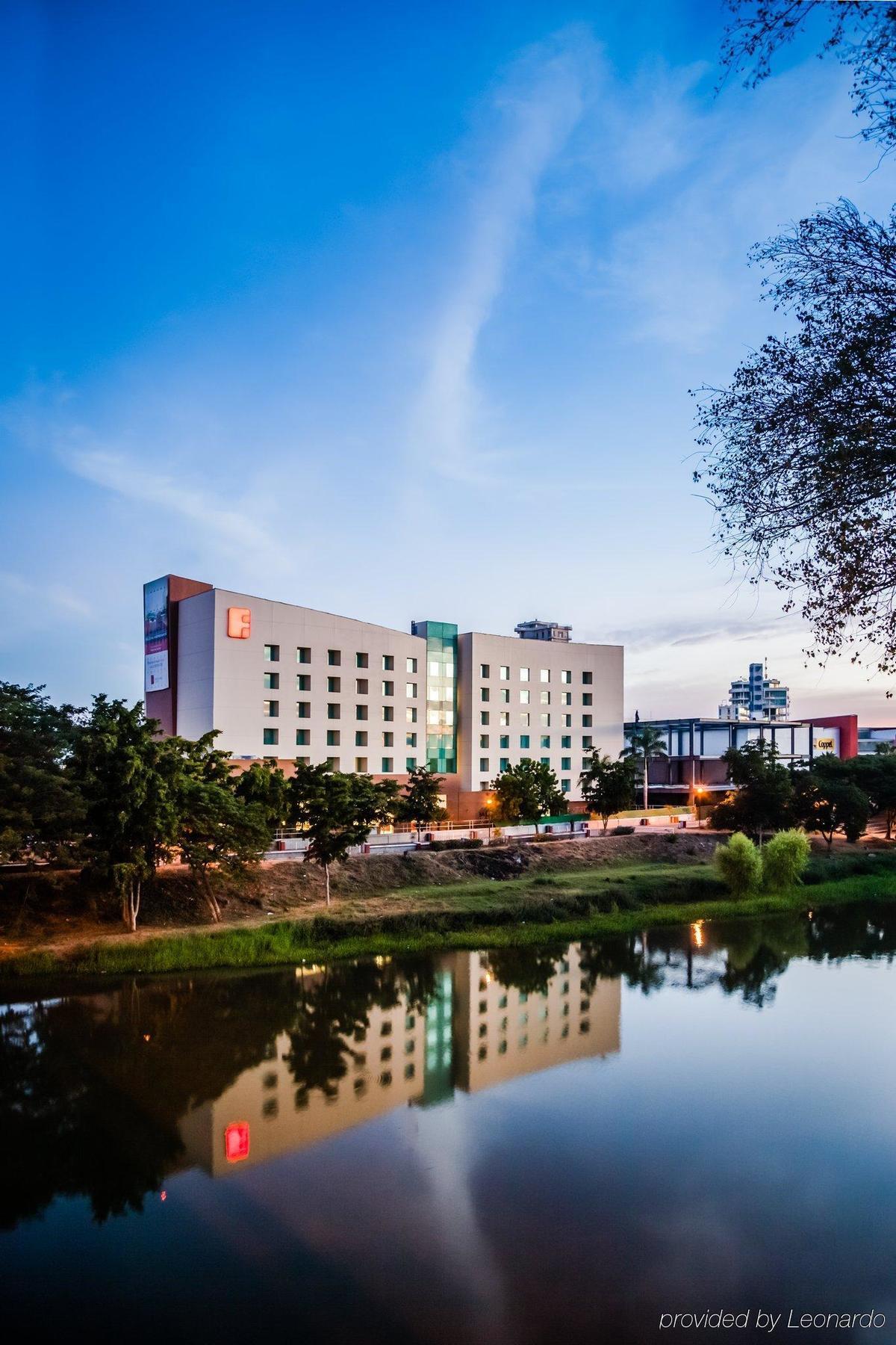 Fiesta Inn Culiacán Esterno foto